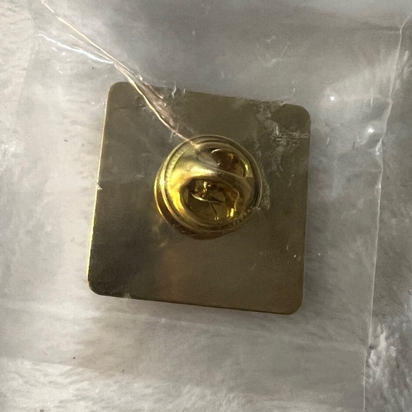 John Paul II Baltimore Commemorative Lapel Pin - Picture 2 of 4